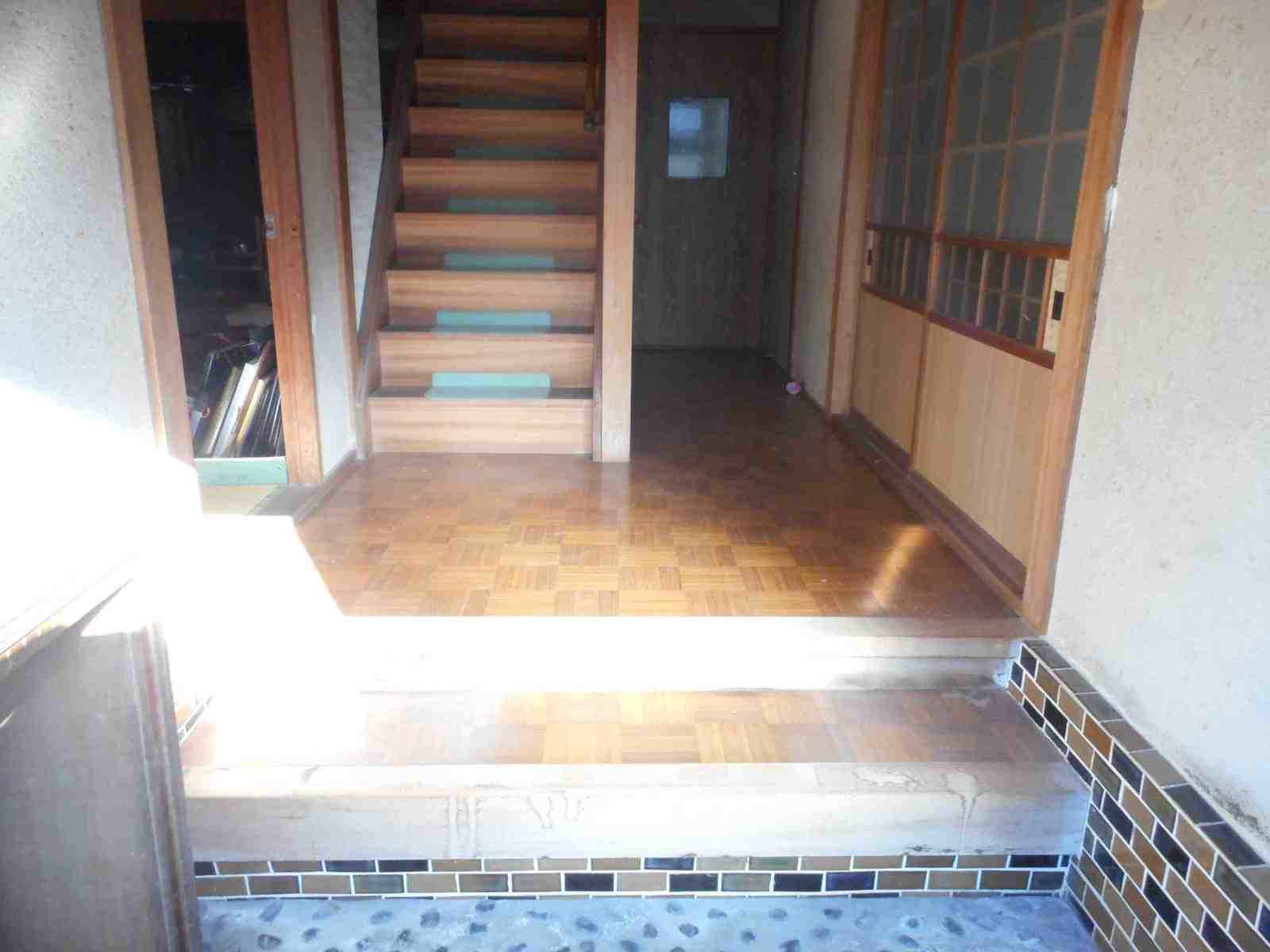 周りを田んぼに囲まれた 門扉とお庭のある大きな和風住宅です 空き家バンク 佐用定住 移住支援サイト 周りを田んぼに囲まれた 門扉とお庭のある大きな和風住宅です 空き家バンク 佐用定住 移住支援サイト