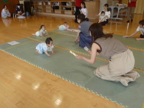 「ハイハイレース」赤ちゃんあつまれ!